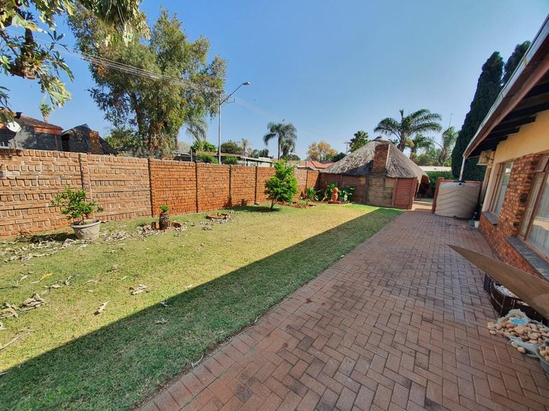 4 Bedroom Property for Sale in The Orchards Gauteng