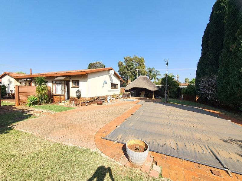 4 Bedroom Property for Sale in The Orchards Gauteng