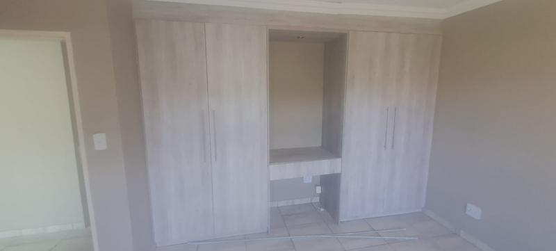 To Let 2 Bedroom Property for Rent in Sunward Park Gauteng