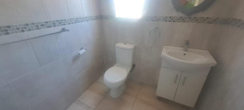 To Let 2 Bedroom Property for Rent in Sunward Park Gauteng