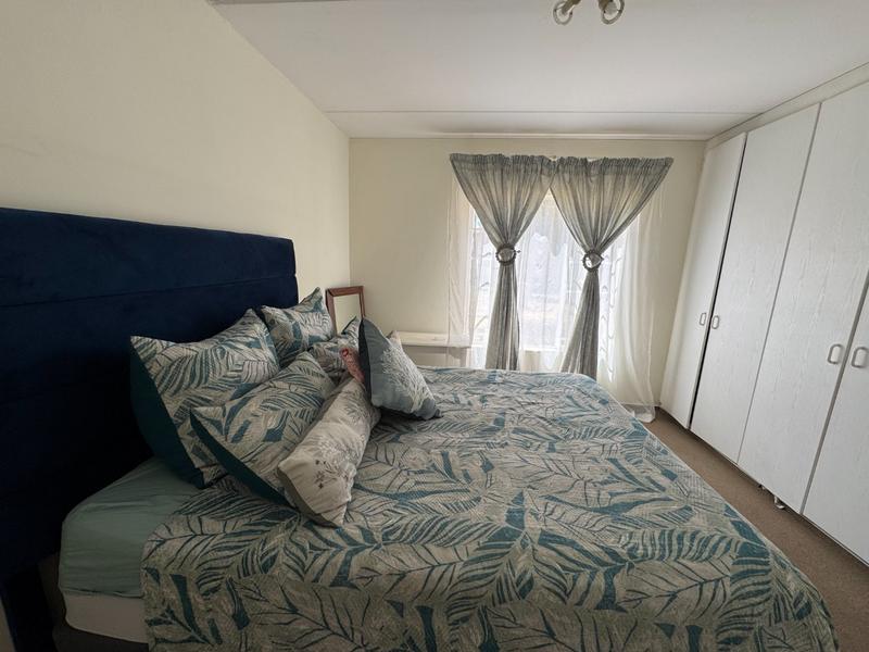To Let 2 Bedroom Property for Rent in Erand Gardens Gauteng