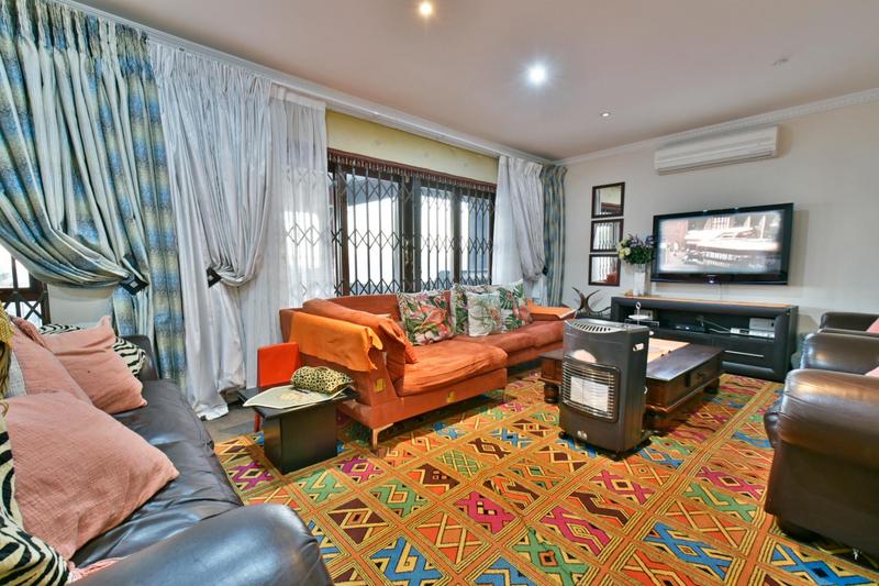 6 Bedroom Property for Sale in Glenvista Gauteng
