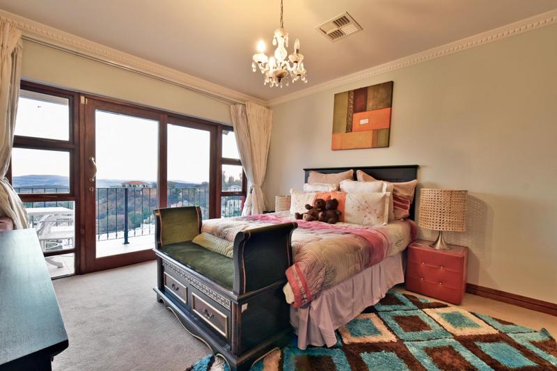 6 Bedroom Property for Sale in Glenvista Gauteng