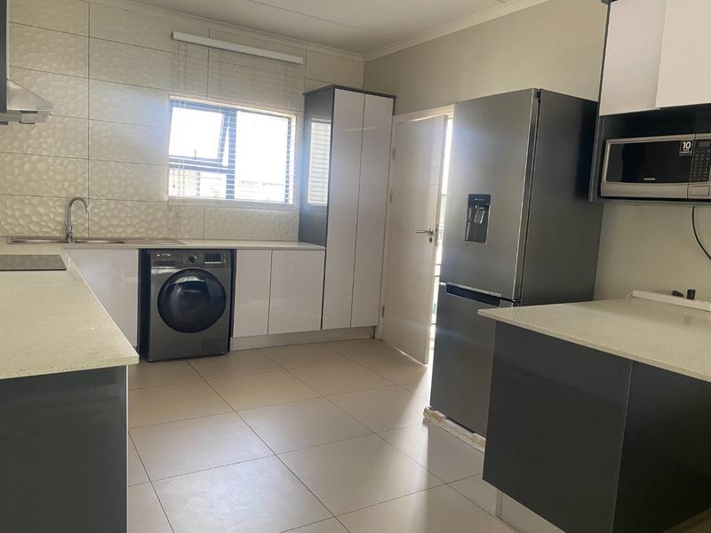 To Let 2 Bedroom Property for Rent in The View Gauteng