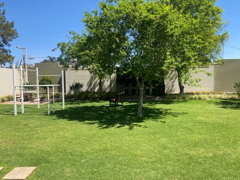 1 Bedroom Property for Sale in Broadacres Gauteng