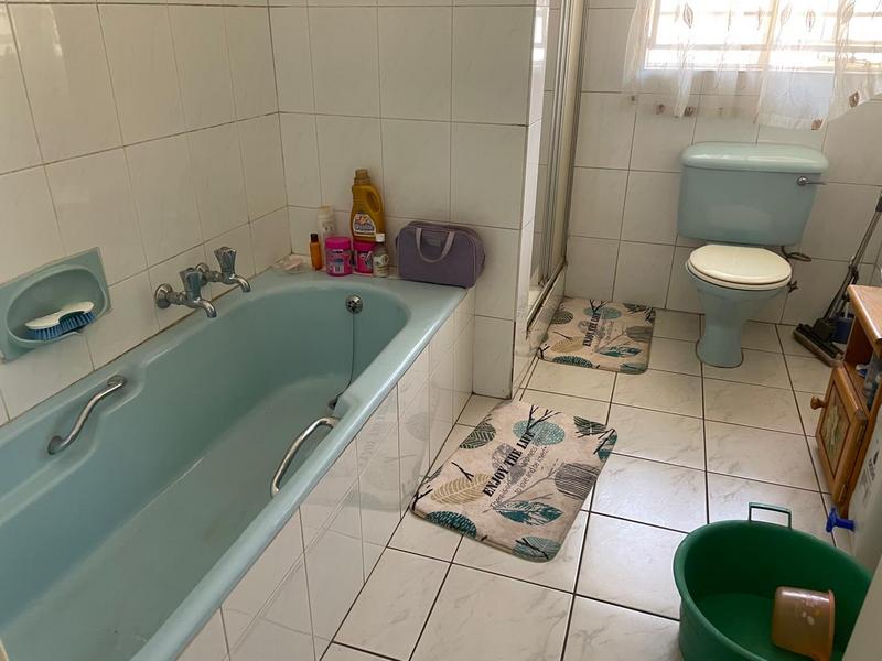 4 Bedroom Property for Sale in Eden Glen Gauteng