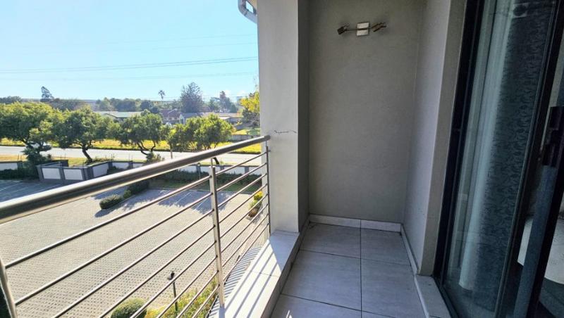 1 Bedroom Property for Sale in Sebenza Gauteng