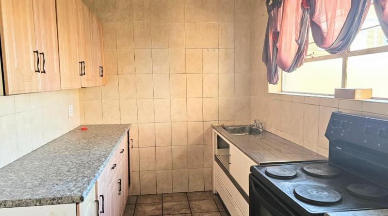 1 Bedroom Property for Sale in Malvern East Gauteng