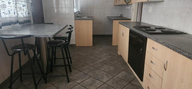 To Let 3 Bedroom Property for Rent in Elspark Gauteng