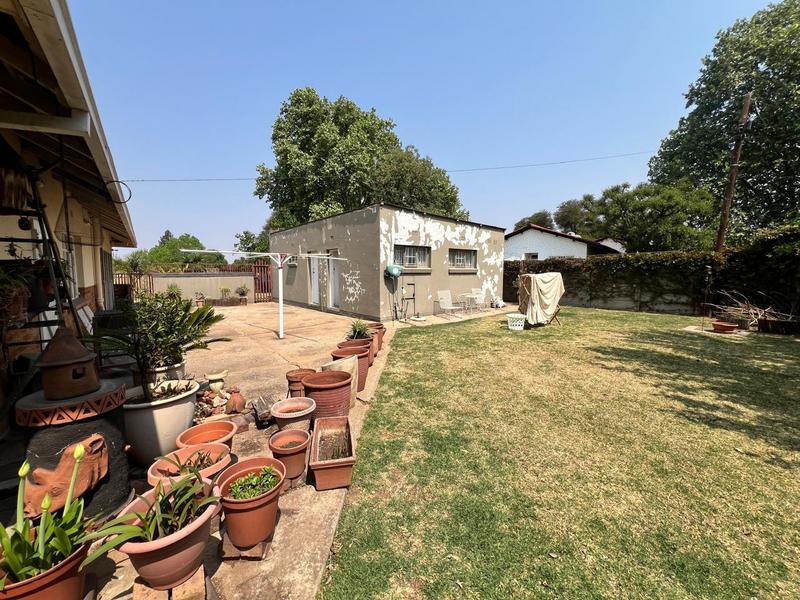 To Let 4 Bedroom Property for Rent in Selcourt Gauteng