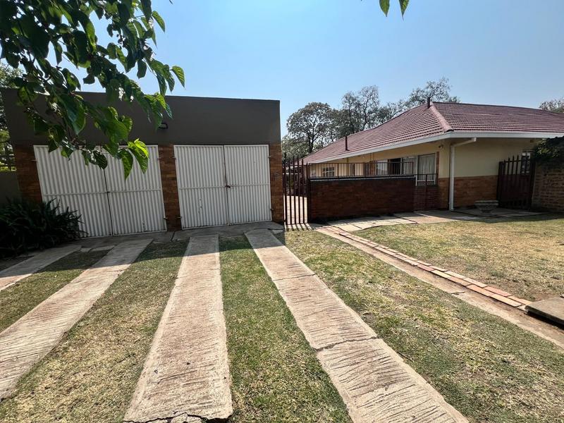 To Let 4 Bedroom Property for Rent in Selcourt Gauteng