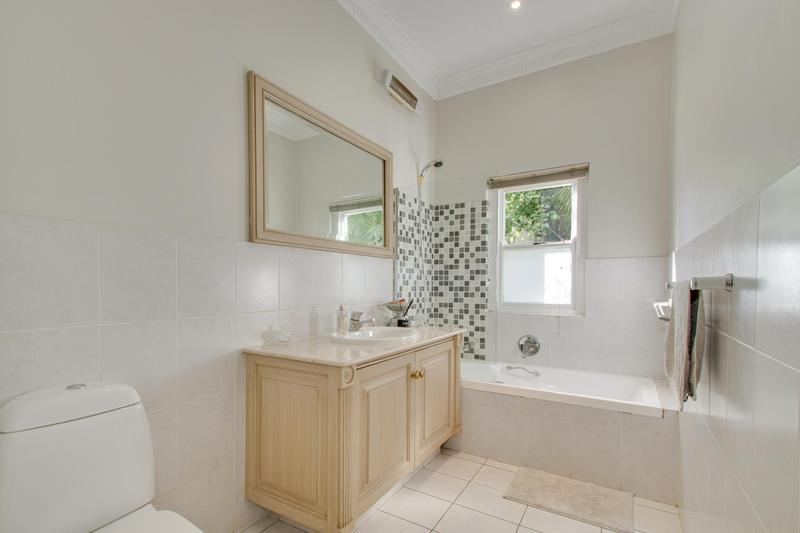To Let 4 Bedroom Property for Rent in Dainfern Golf Estate Gauteng
