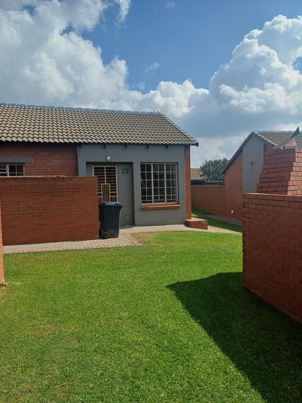 3 Bedroom Property for Sale in Stone Ridge Gauteng