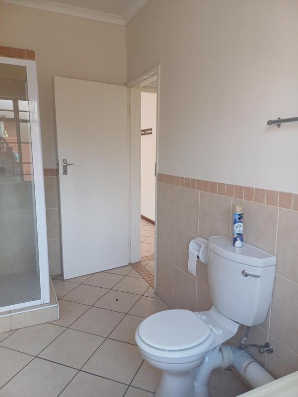 3 Bedroom Property for Sale in Stone Ridge Gauteng