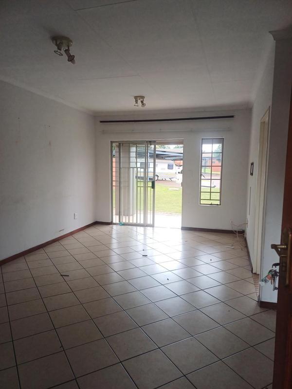 3 Bedroom Property for Sale in Stone Ridge Gauteng