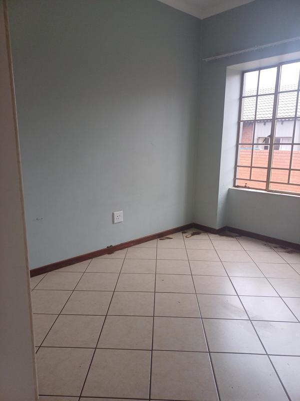 3 Bedroom Property for Sale in Stone Ridge Gauteng
