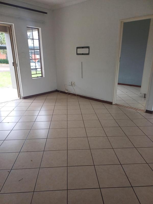 3 Bedroom Property for Sale in Stone Ridge Gauteng