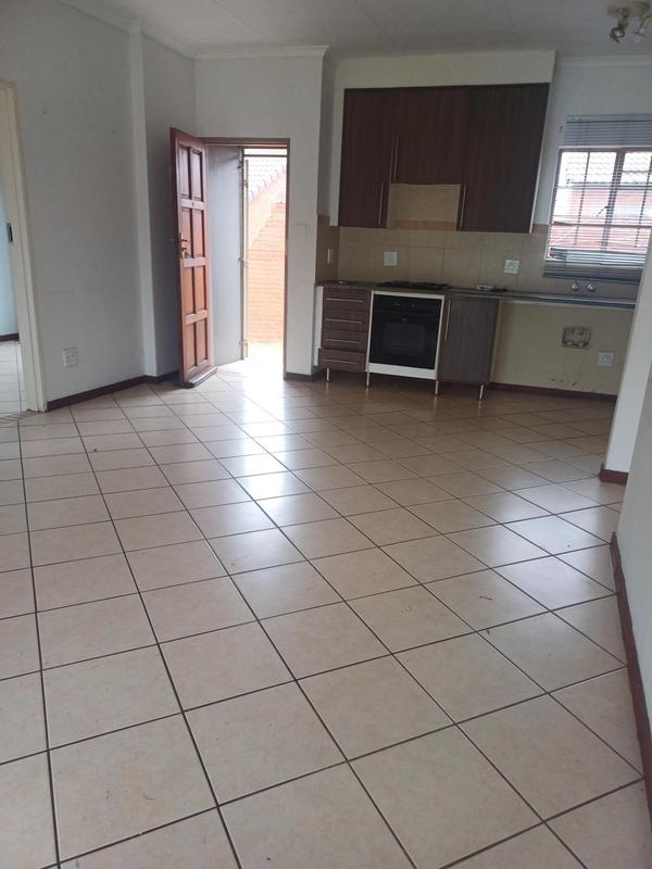 3 Bedroom Property for Sale in Stone Ridge Gauteng