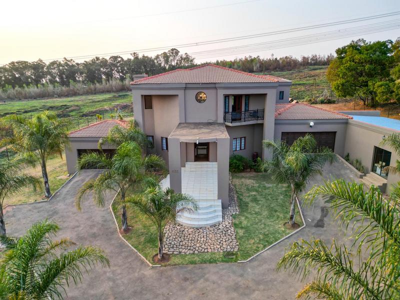 5 Bedroom Property for Sale in Rietvlei View Gauteng