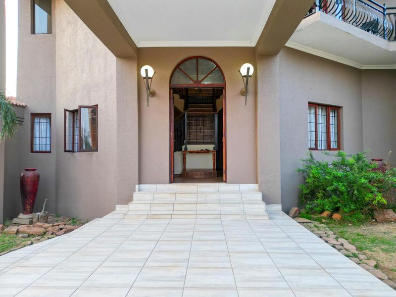 5 Bedroom Property for Sale in Rietvlei View Gauteng