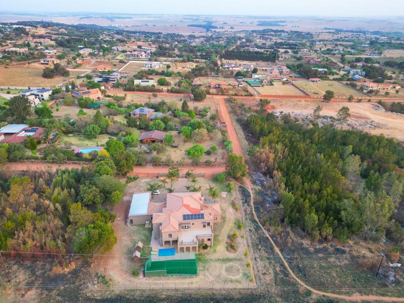 5 Bedroom Property for Sale in Rietvlei View Gauteng