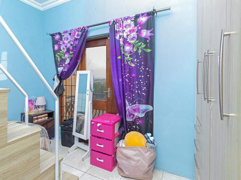 5 Bedroom Property for Sale in Rietvlei View Gauteng