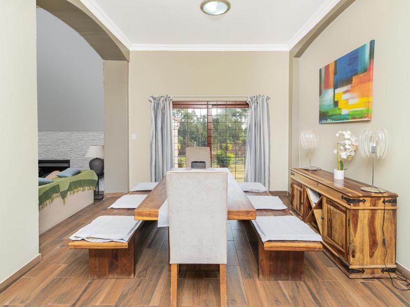 5 Bedroom Property for Sale in Rietvlei View Gauteng