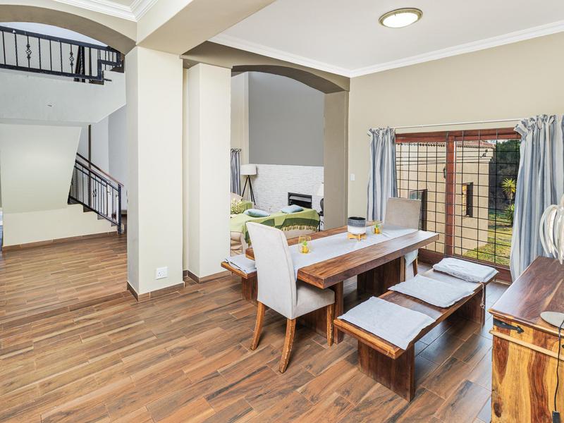 5 Bedroom Property for Sale in Rietvlei View Gauteng