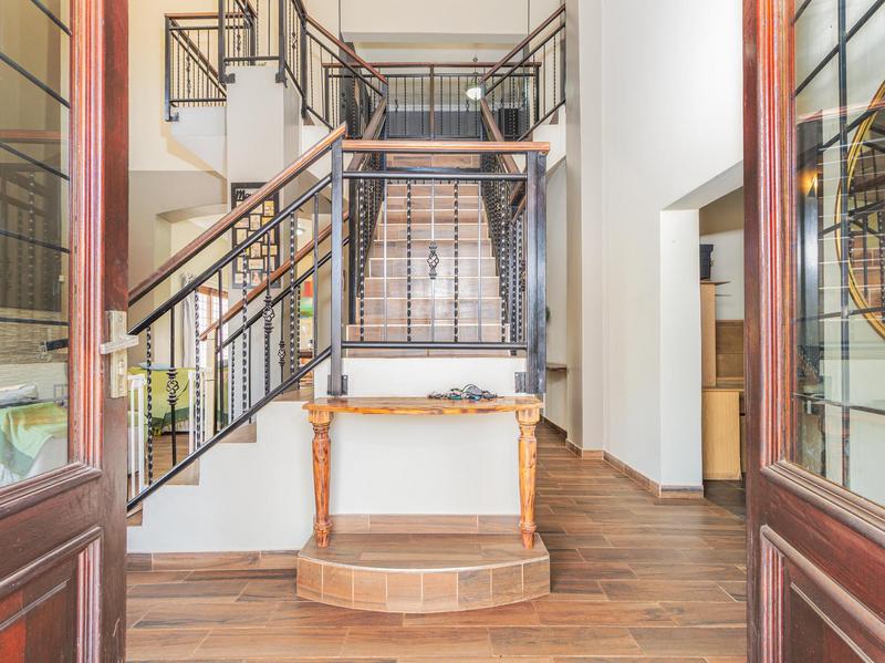 5 Bedroom Property for Sale in Rietvlei View Gauteng