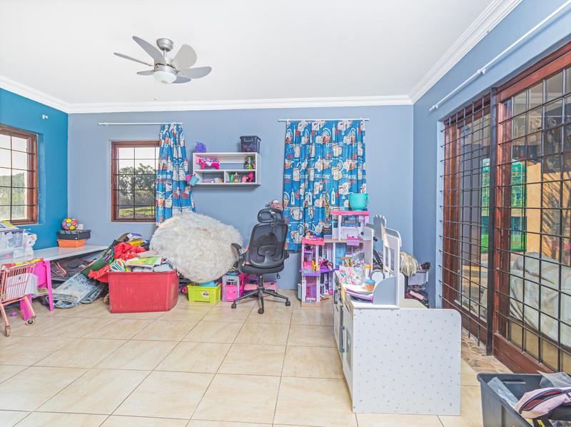 5 Bedroom Property for Sale in Rietvlei View Gauteng