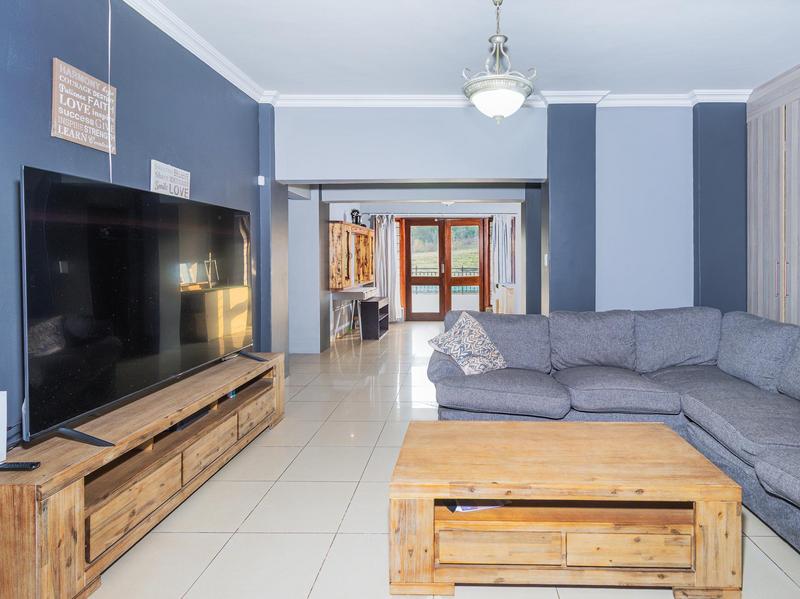 5 Bedroom Property for Sale in Rietvlei View Gauteng