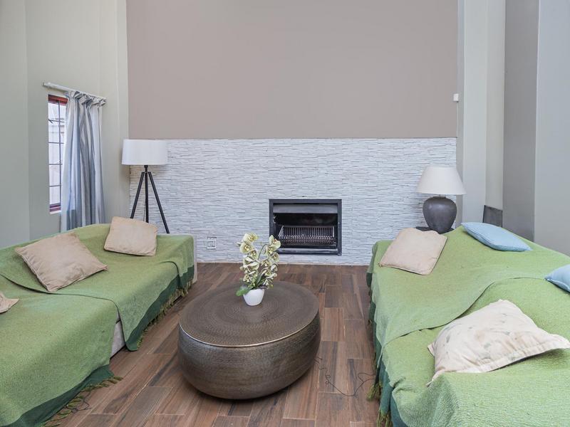 5 Bedroom Property for Sale in Rietvlei View Gauteng
