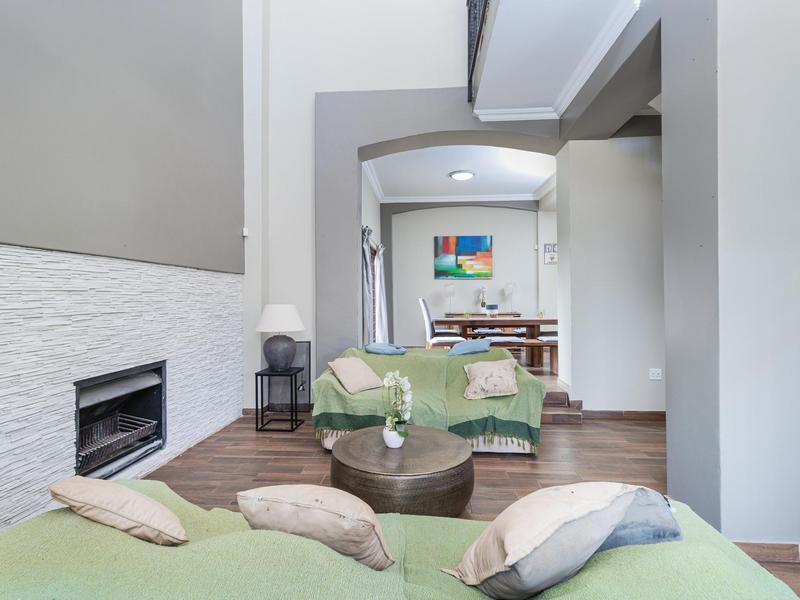 5 Bedroom Property for Sale in Rietvlei View Gauteng