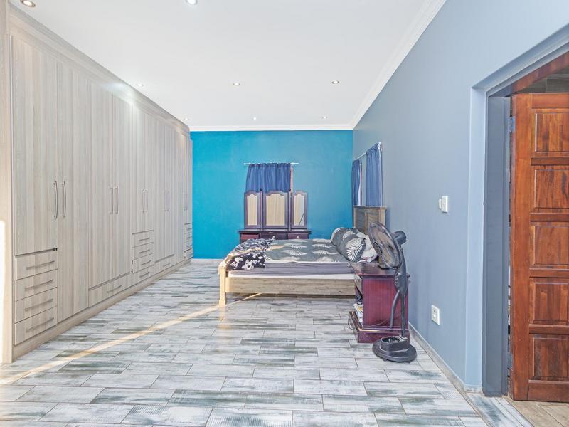 5 Bedroom Property for Sale in Rietvlei View Gauteng