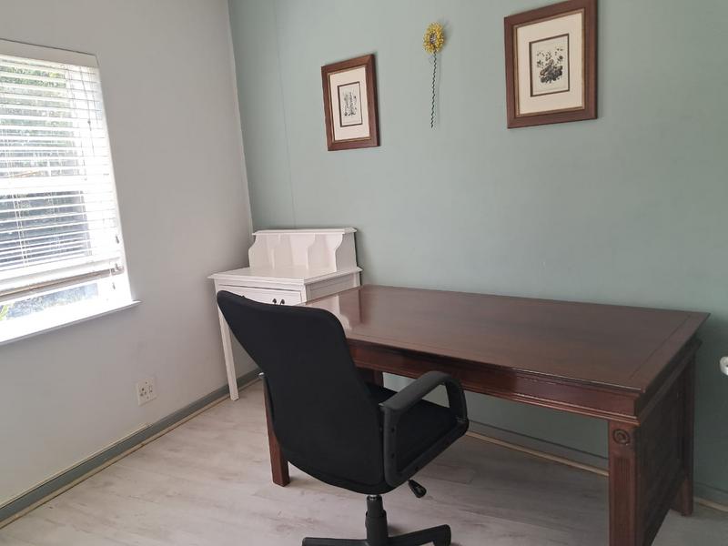 To Let 1 Bedroom Property for Rent in Sandhurst Gauteng