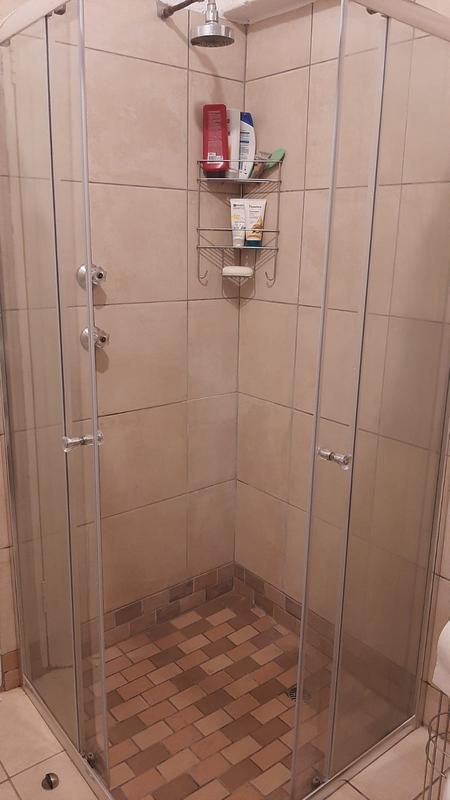 To Let 2 Bedroom Property for Rent in Weltevreden Park Gauteng