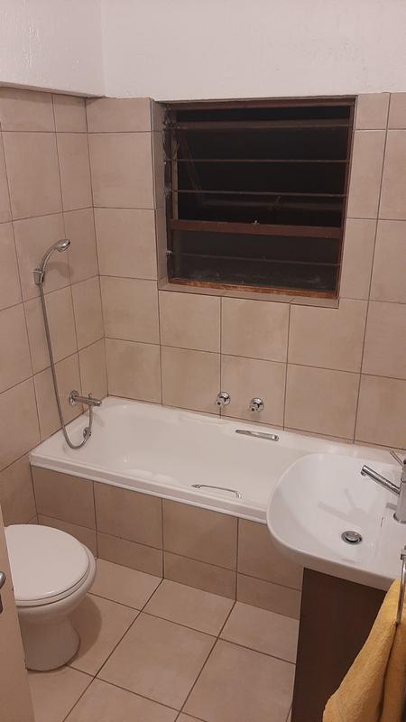 To Let 2 Bedroom Property for Rent in Weltevreden Park Gauteng