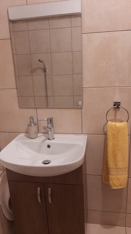 To Let 2 Bedroom Property for Rent in Weltevreden Park Gauteng