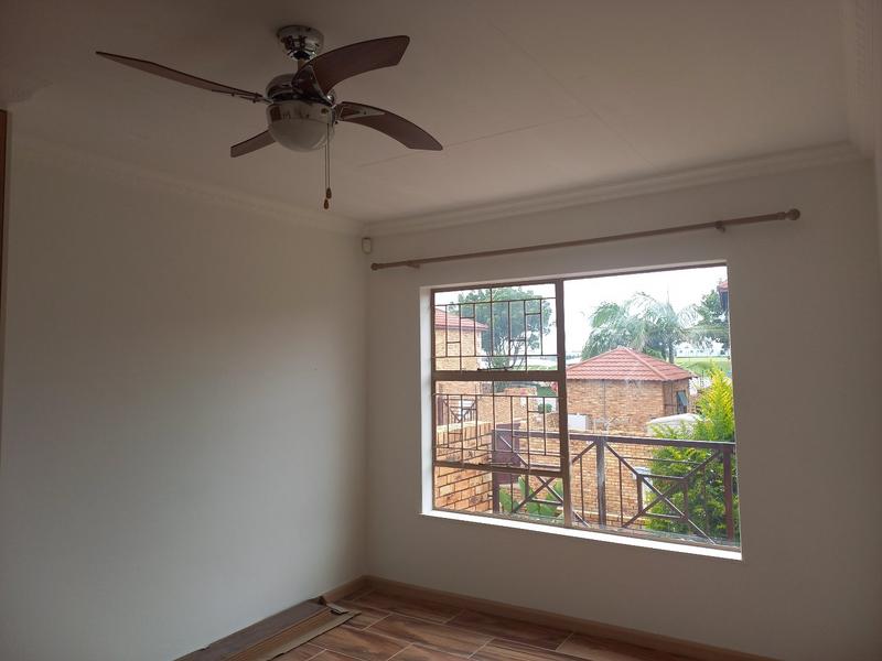 3 Bedroom Property for Sale in Wilgeheuwel Gauteng
