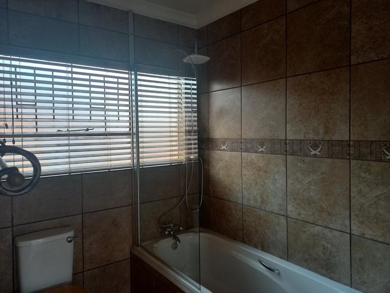 3 Bedroom Property for Sale in Wilgeheuwel Gauteng
