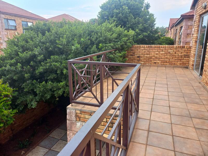 3 Bedroom Property for Sale in Wilgeheuwel Gauteng