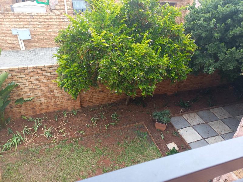 3 Bedroom Property for Sale in Wilgeheuwel Gauteng
