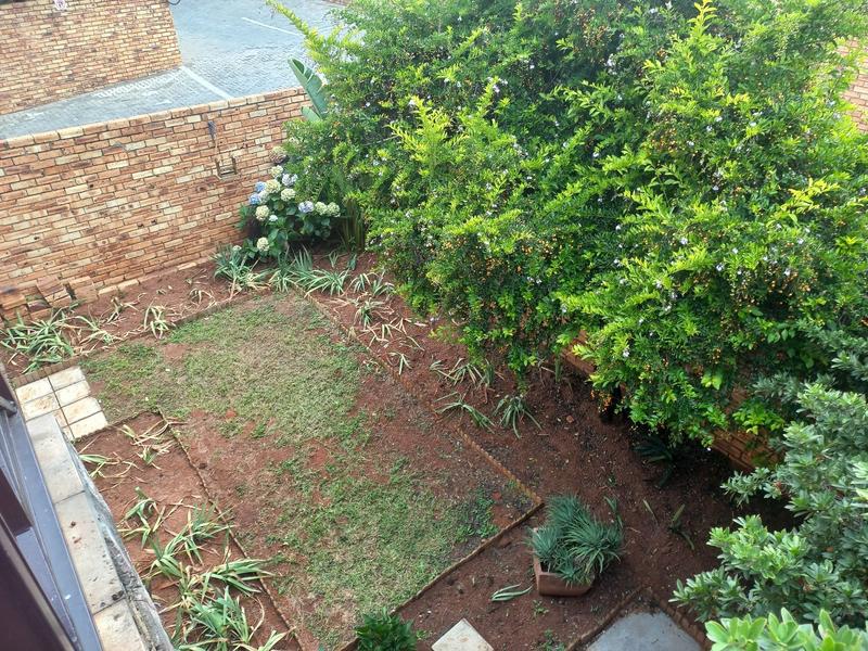 3 Bedroom Property for Sale in Wilgeheuwel Gauteng