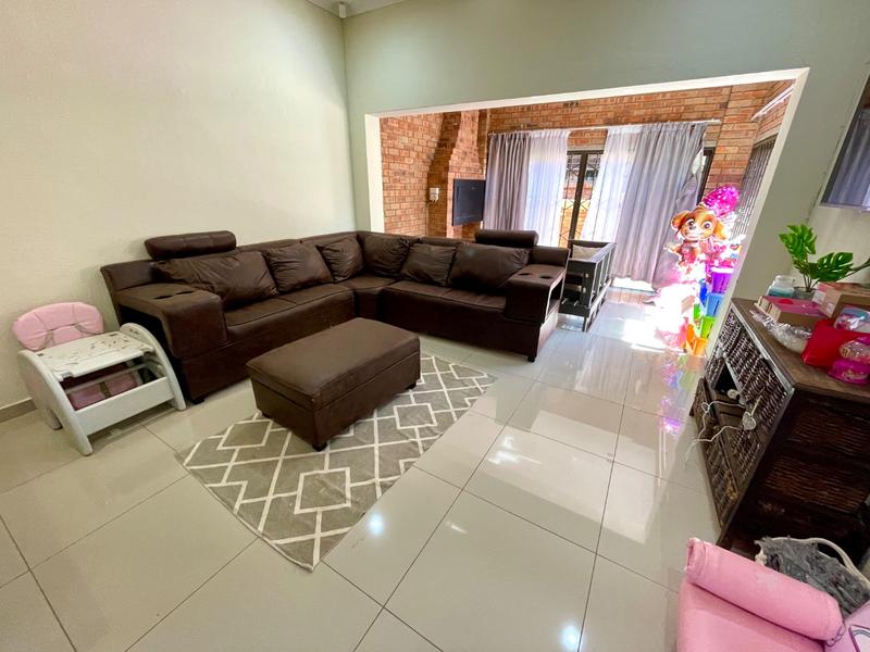 2 Bedroom Property for Sale in Noordheuwel Gauteng