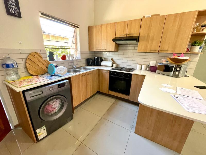 2 Bedroom Property for Sale in Noordheuwel Gauteng
