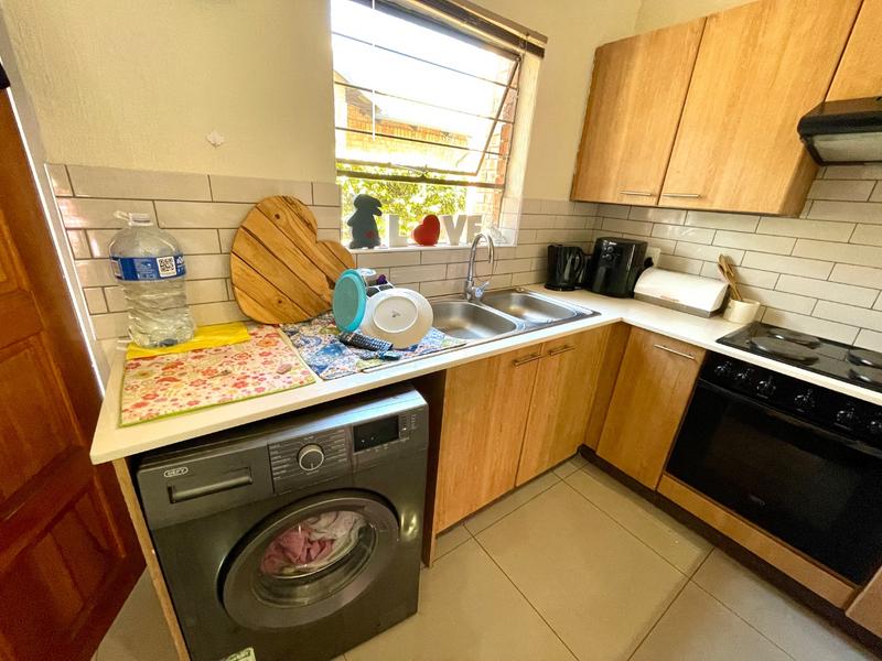 2 Bedroom Property for Sale in Noordheuwel Gauteng