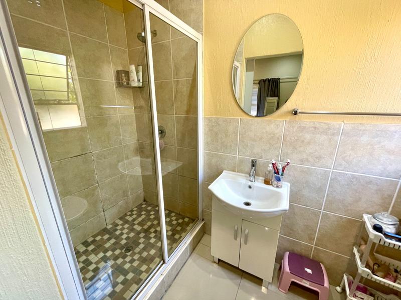 2 Bedroom Property for Sale in Noordheuwel Gauteng
