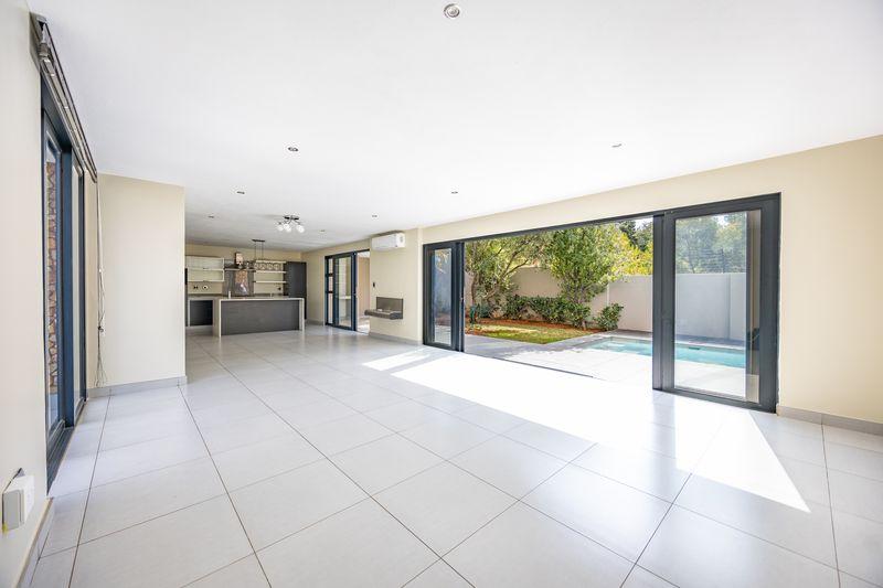 To Let 3 Bedroom Property for Rent in Waterkloof Ridge Gauteng