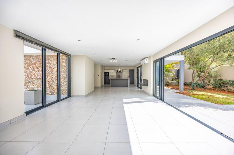 To Let 3 Bedroom Property for Rent in Waterkloof Ridge Gauteng