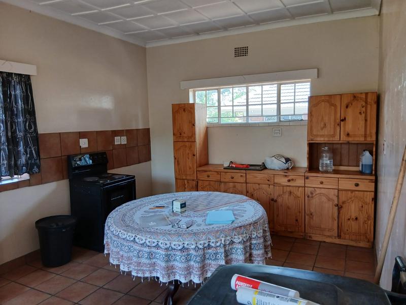 To Let 4 Bedroom Property for Rent in Selection Park Gauteng